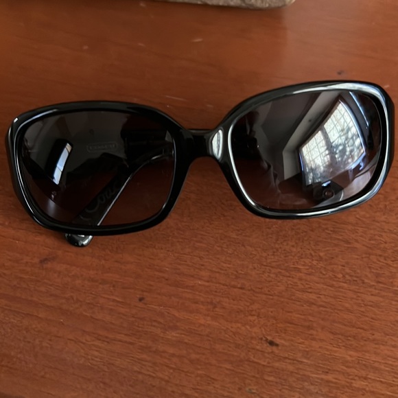 Coach Sunglasses (Gen Z) - Picture 3 of 3